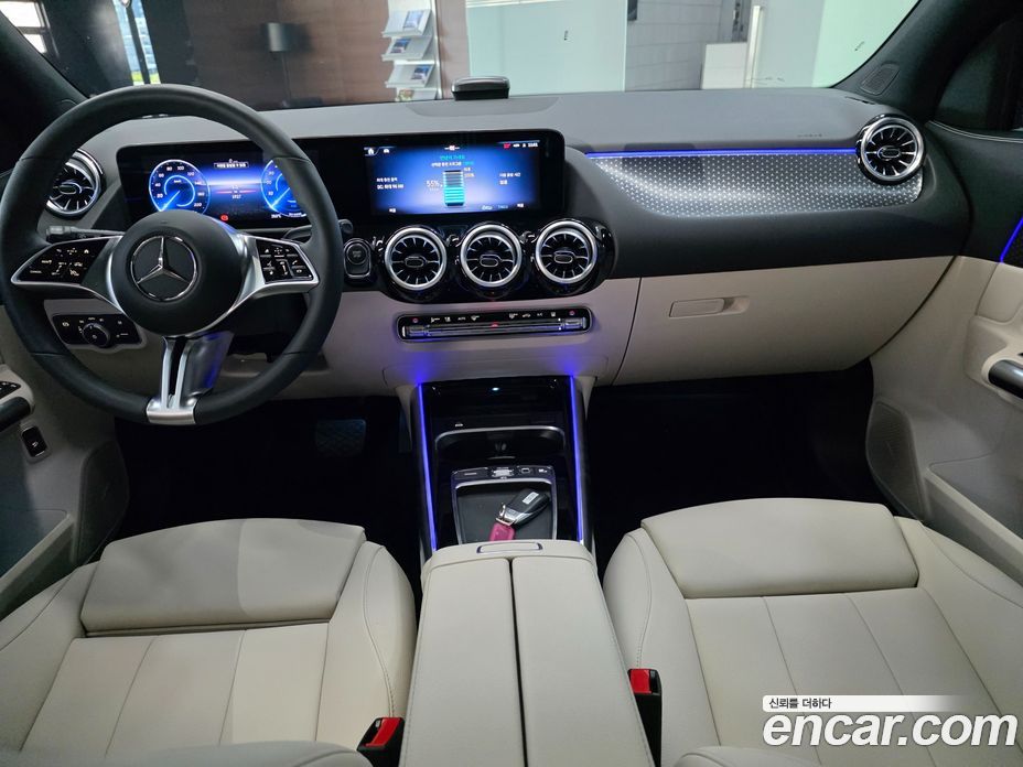 Mercedes-Benz EQA H243 фото 7