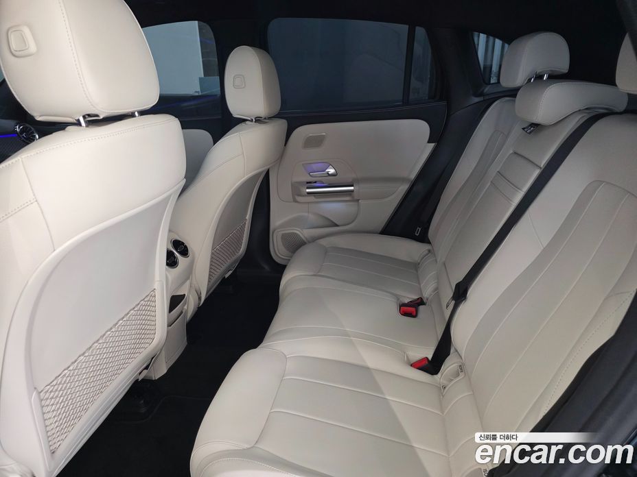 Mercedes-Benz EQA H243 фото 11