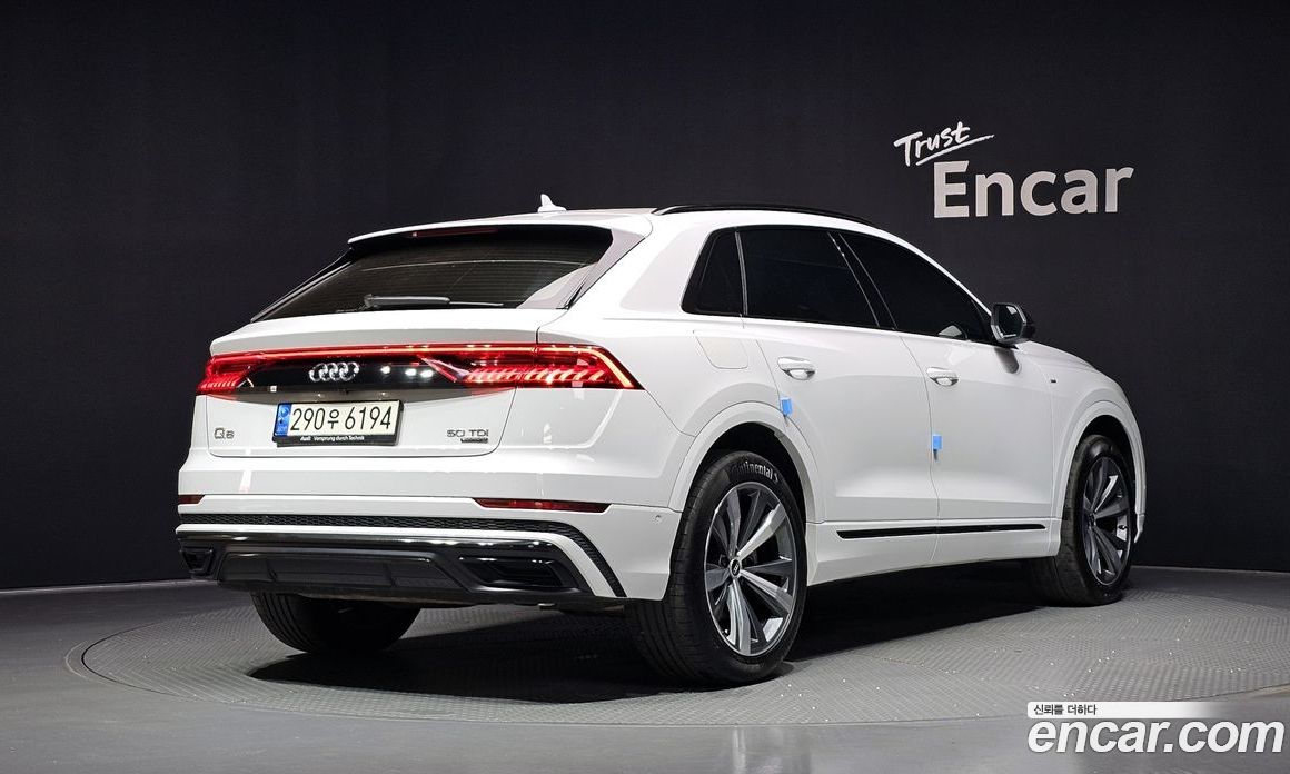 Audi Q8 (4M) фото 2