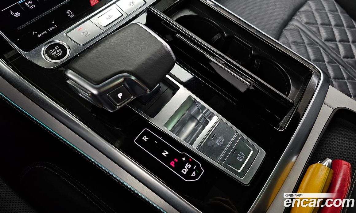 Audi Q8 (4M) фото 9