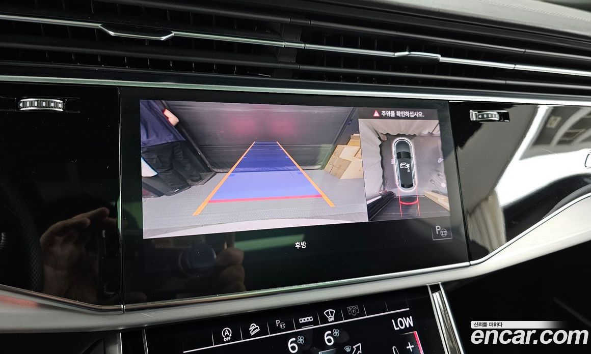Audi Q8 (4M) фото 15