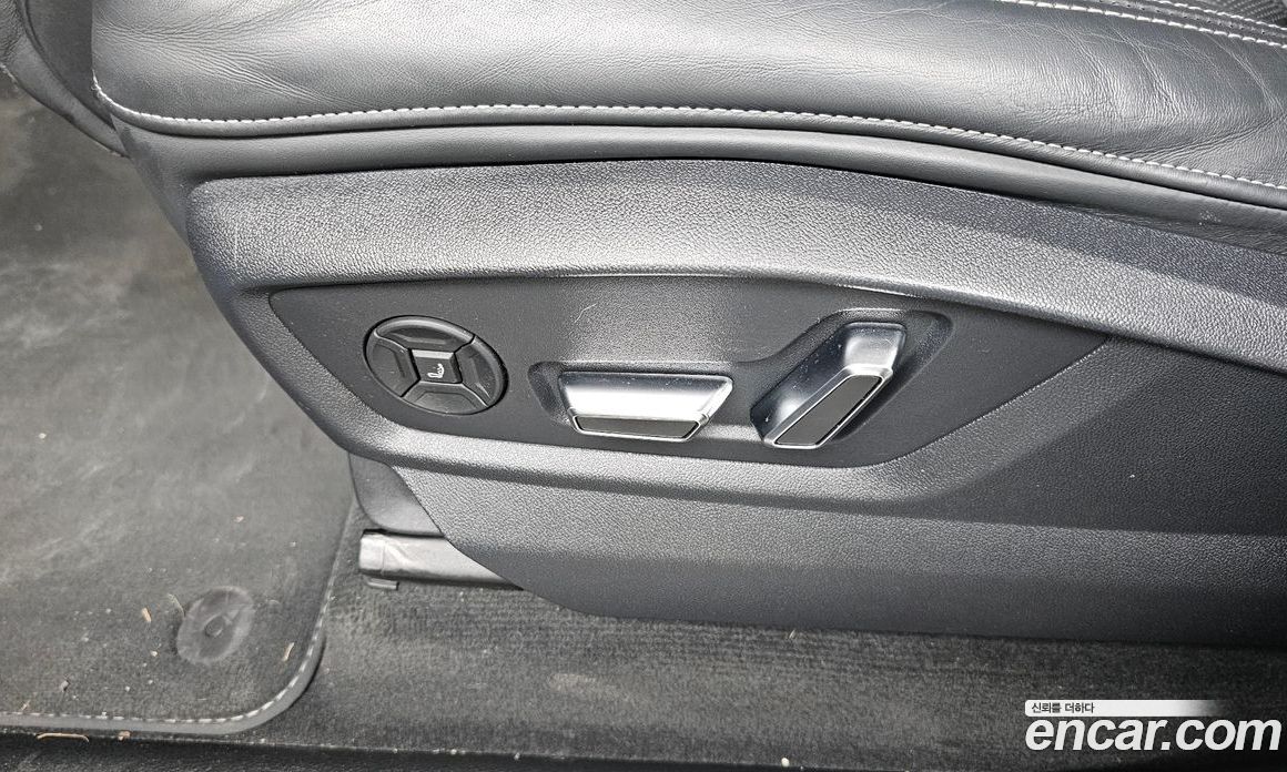 Audi Q8 (4M) фото 31