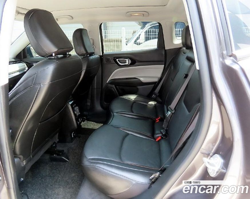 Jeep Compass 2nd Gen фото 12