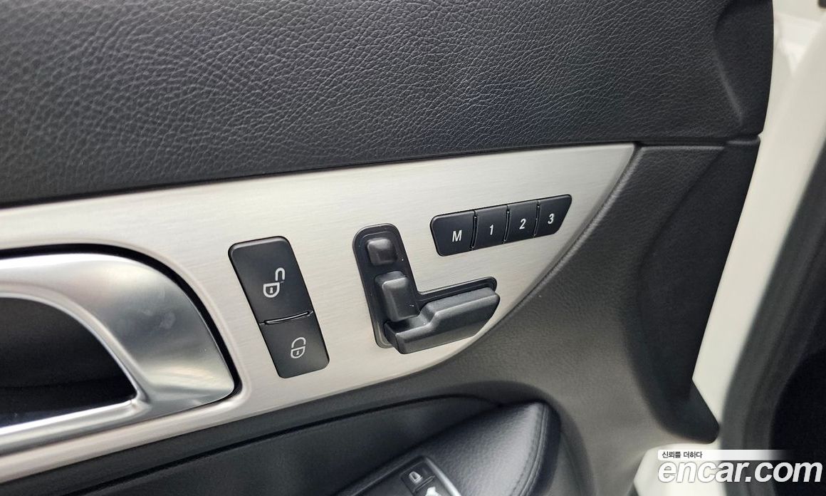 Mercedes-Benz New SLK-Class фото 17
