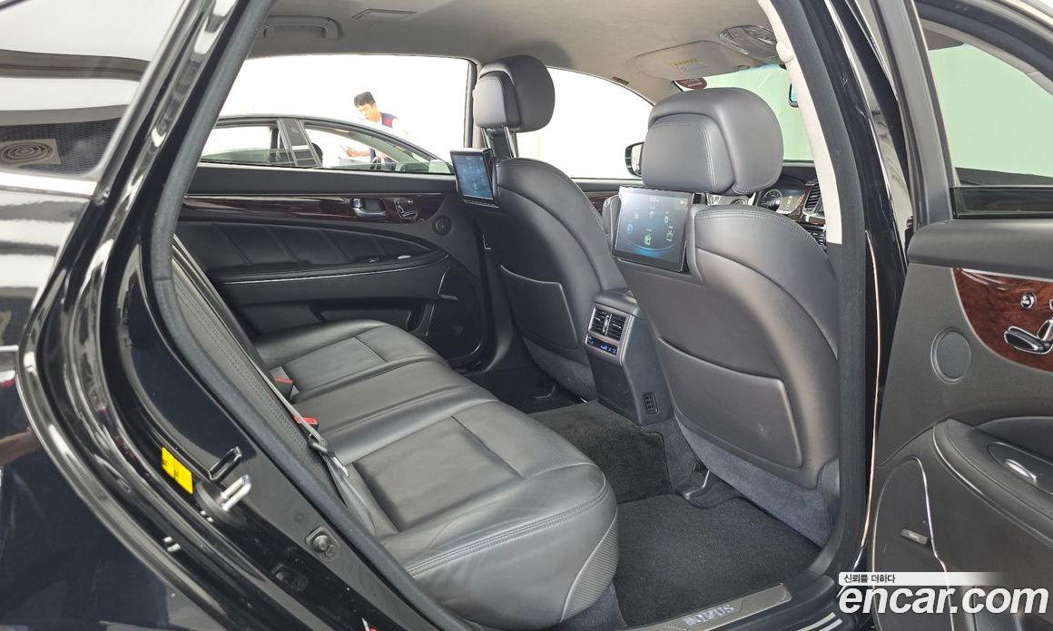 Hyundai Equus Restyling фото 12