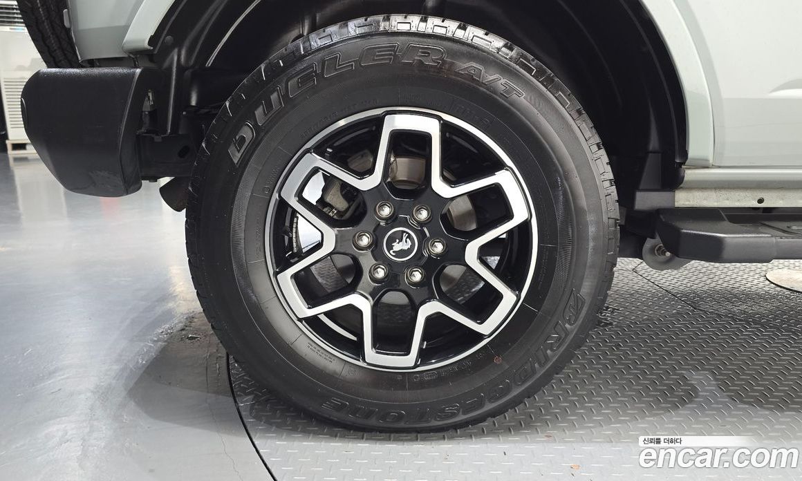 Ford Bronco 6th Gen фото 5
