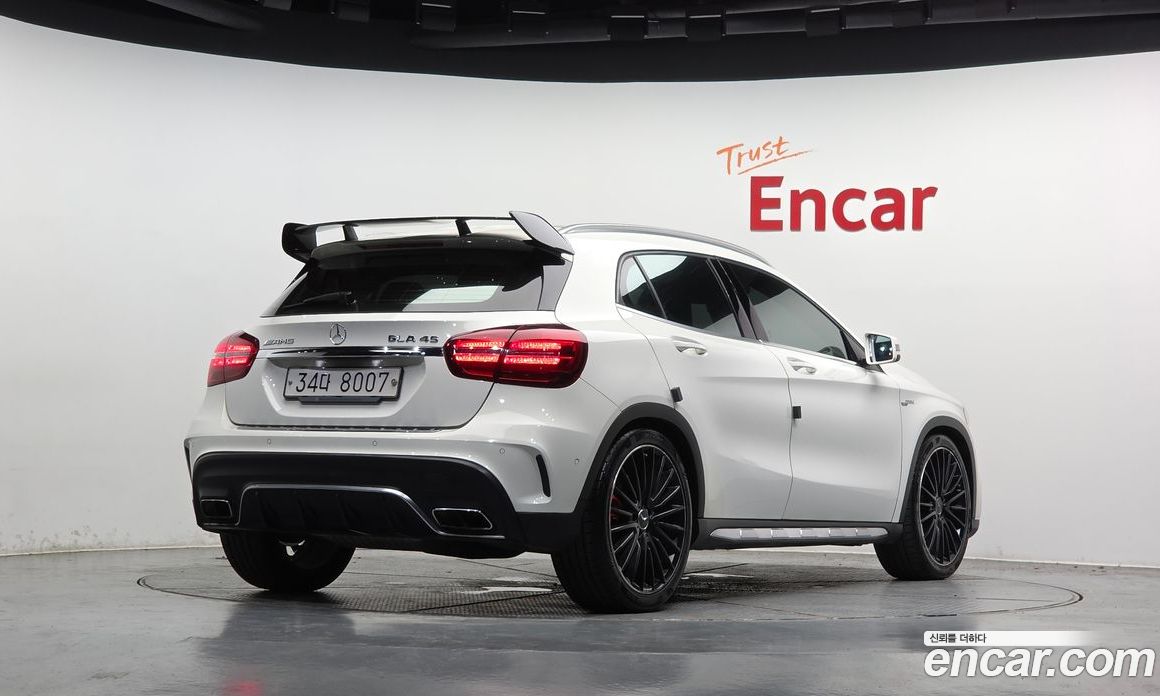 Mercedes-Benz GLA-Class X156 фото 2