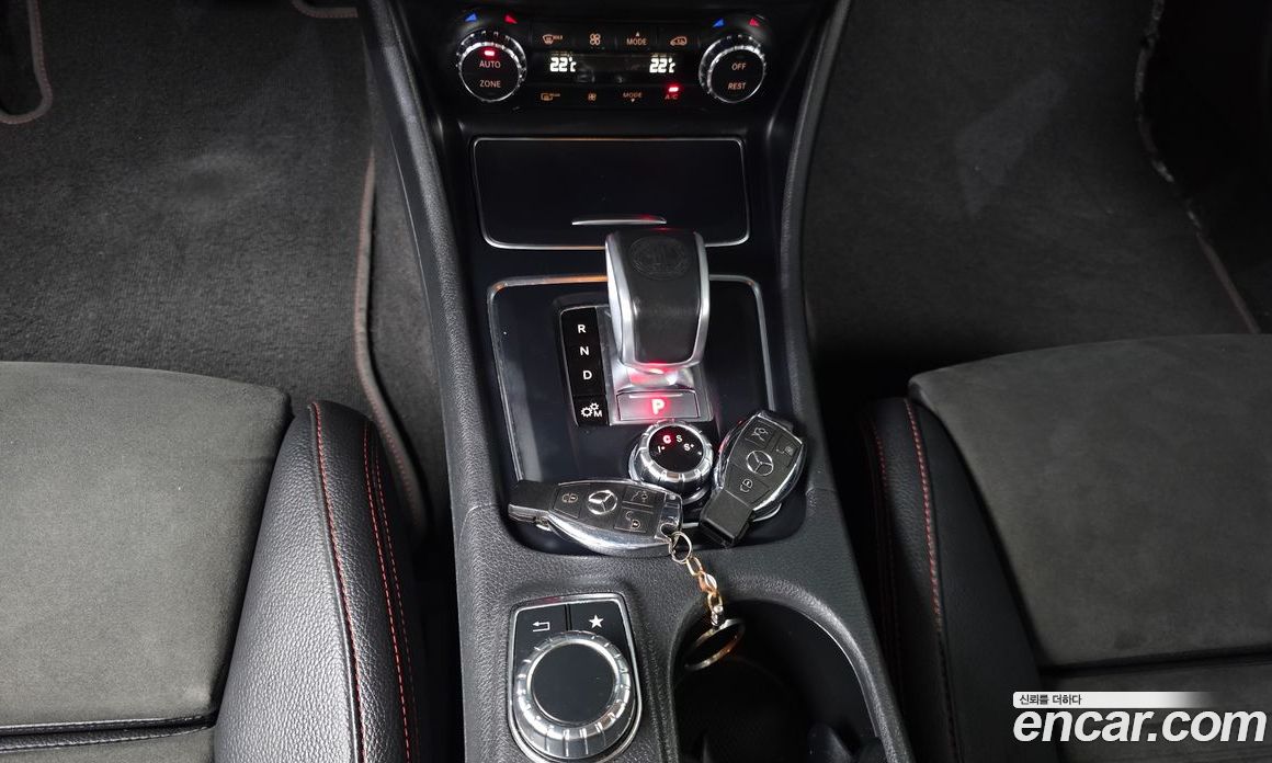 Mercedes-Benz GLA-Class X156 фото 9