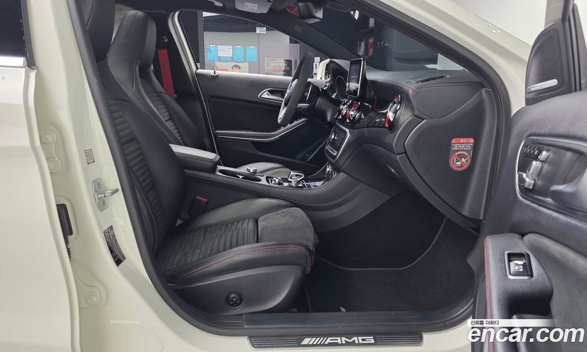 Mercedes-Benz GLA-Class X156 фото 11