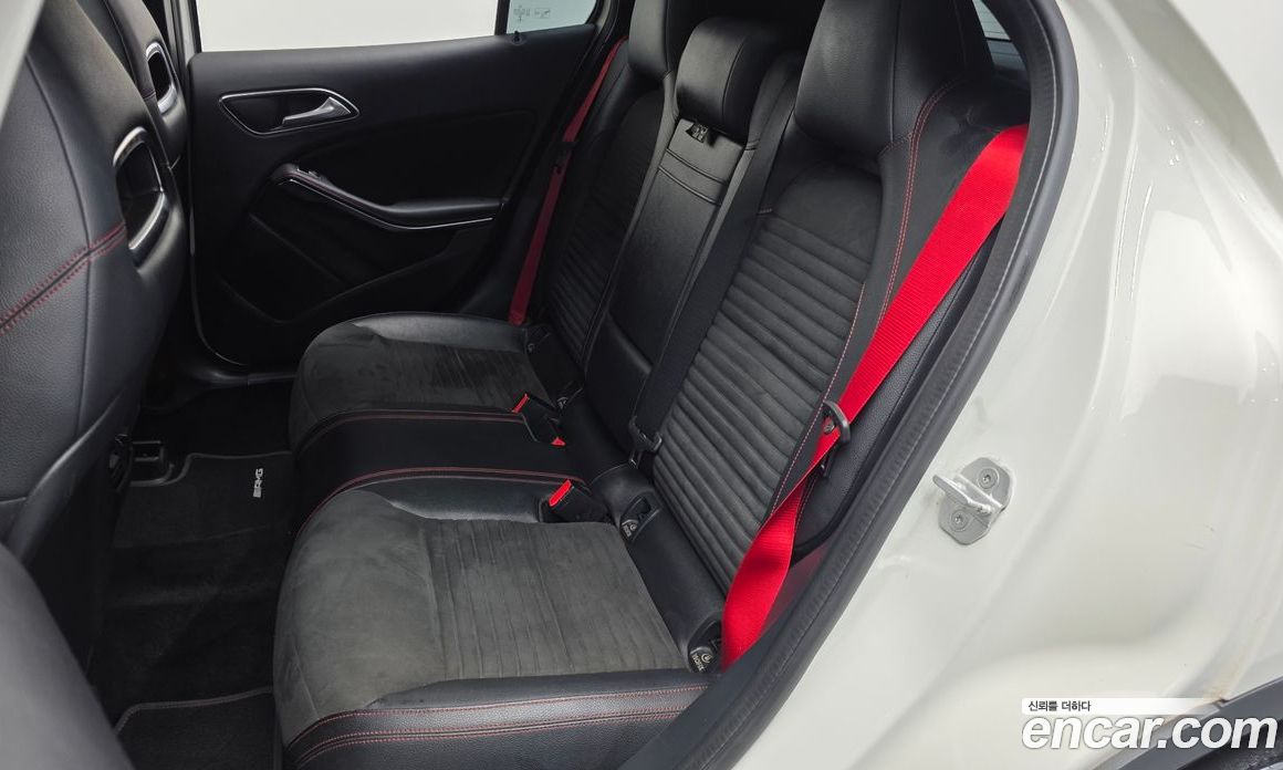 Mercedes-Benz GLA-Class X156 фото 26