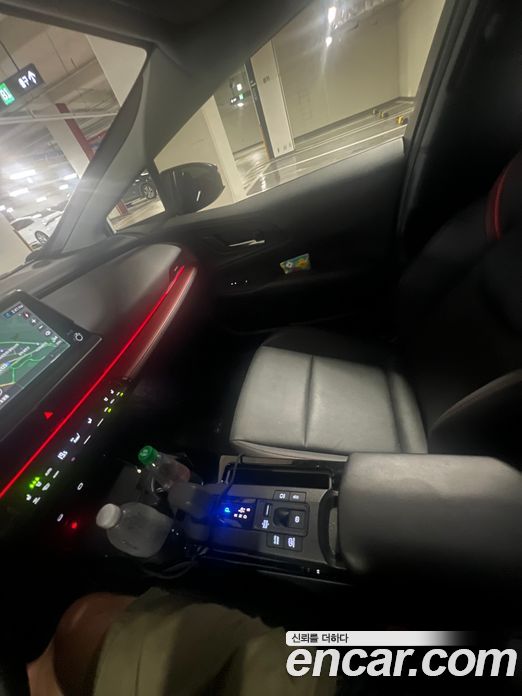 Toyota Prius 5th Gen фото 7