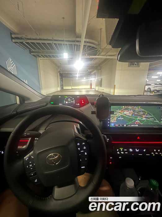 Toyota Prius 5th Gen фото 9