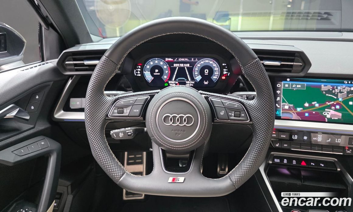 Audi A3 (8Y) фото 13