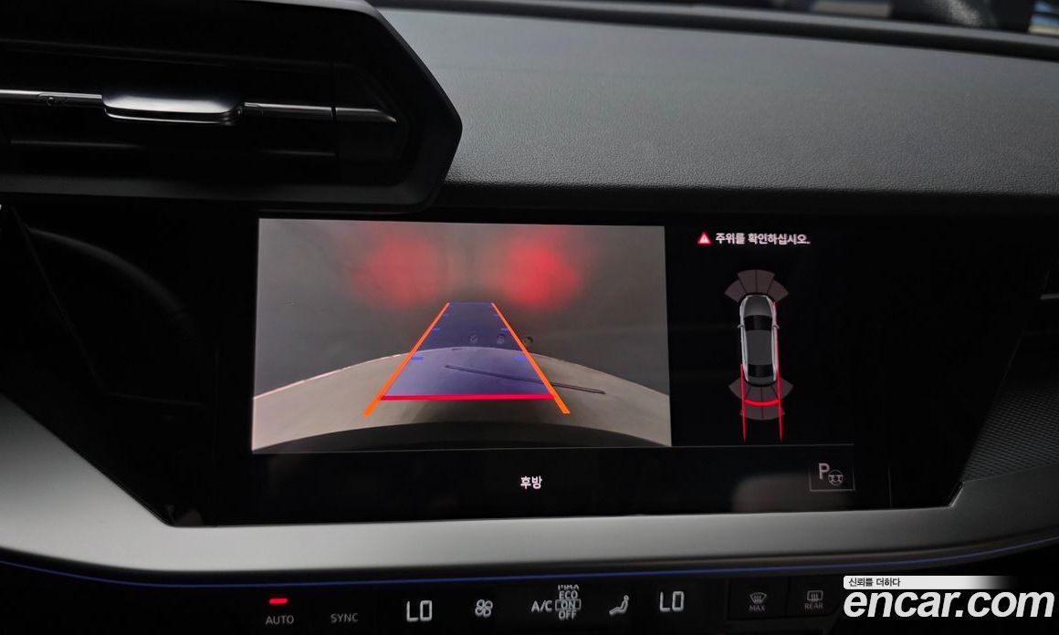 Audi A3 (8Y) фото 14
