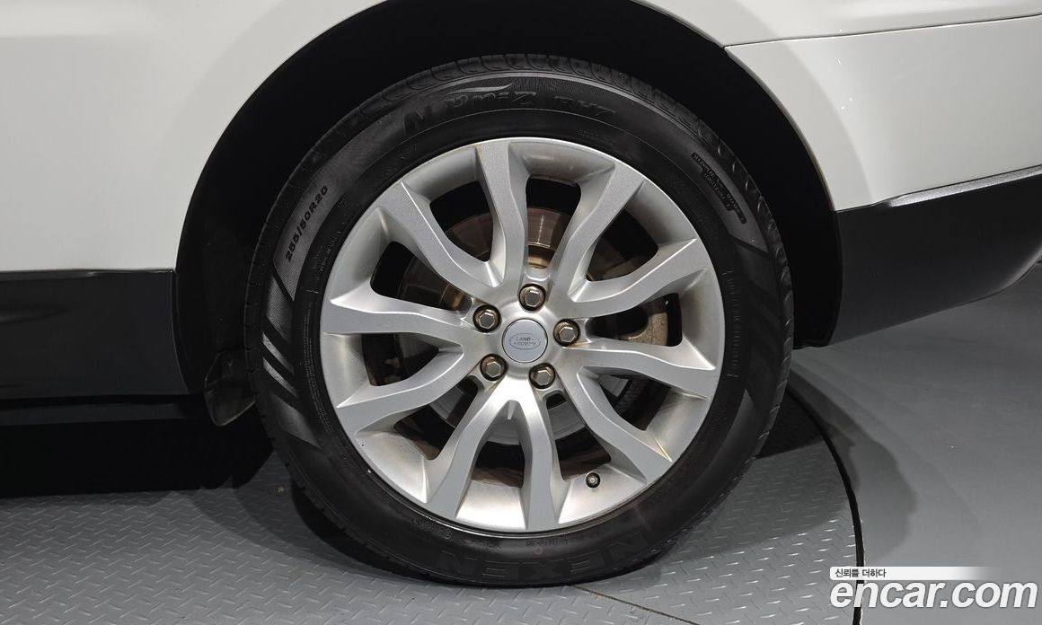 Land Rover Range Rover Sport 2nd Gen фото 21