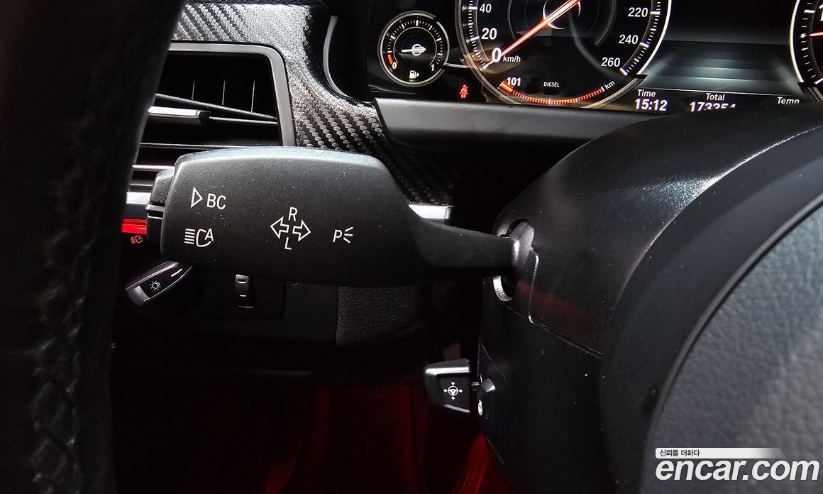 BMW 6-Series (F12) фото 19