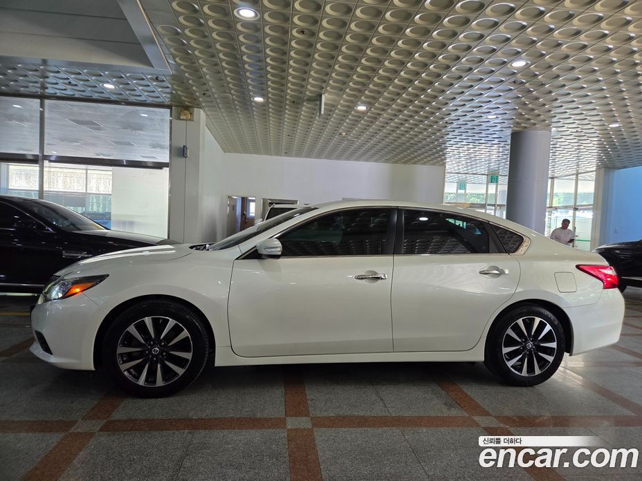 Nissan Altima (L33) 5th Gen фото 16