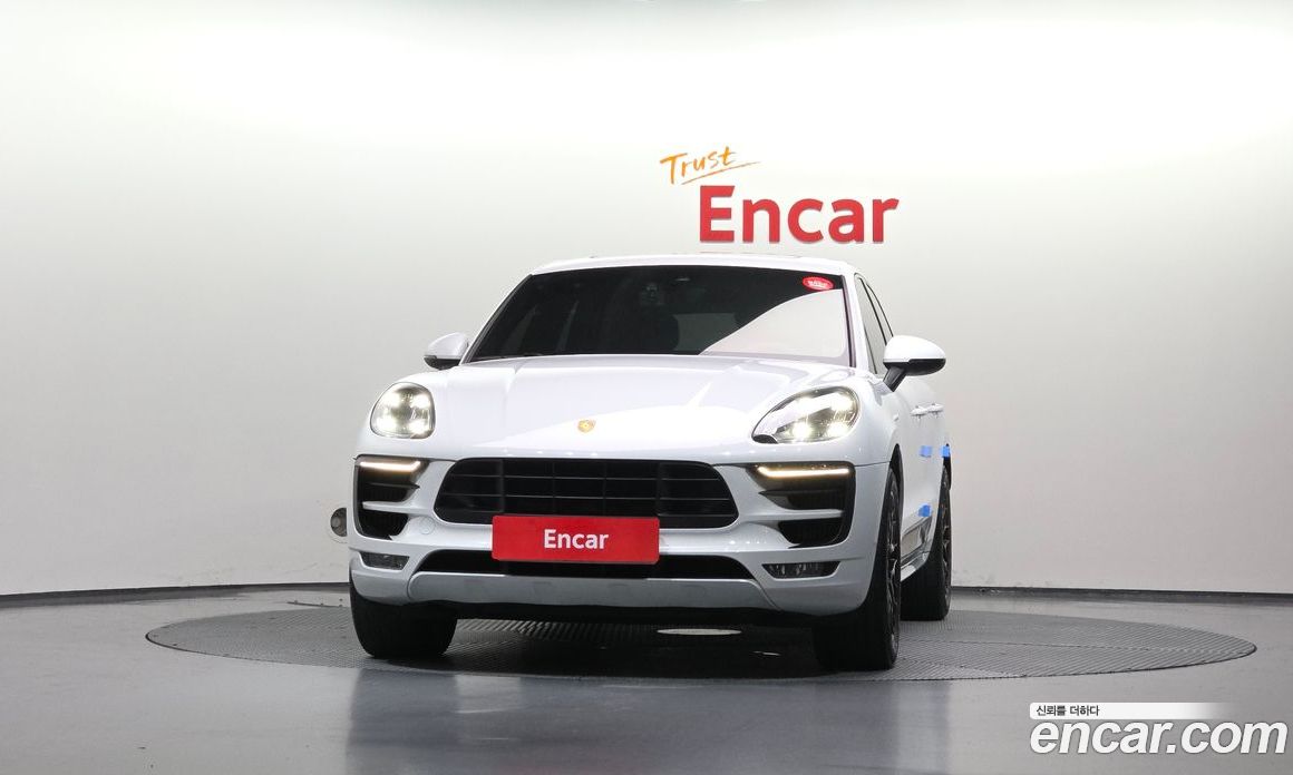 Porsche Macan фото 3