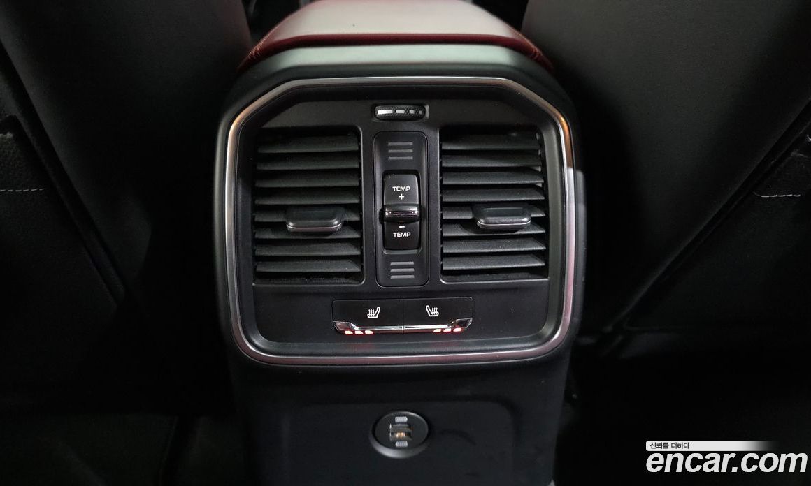 Porsche Macan фото 17