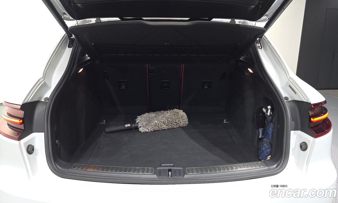 Porsche Macan фото 20