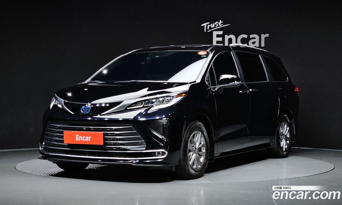 Toyota Sienna 4th Gen