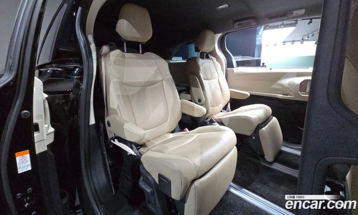 Toyota Sienna 4th Gen фото 11