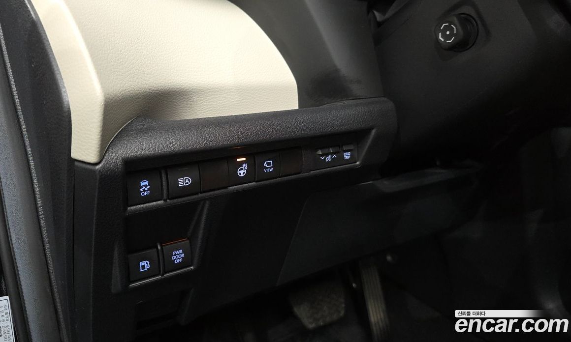 Toyota Sienna 4th Gen фото 17