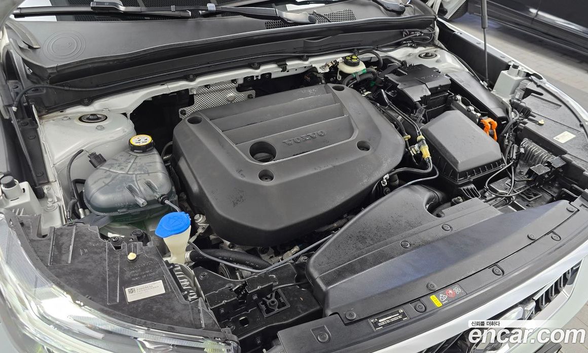 Volvo XC40 фото 6
