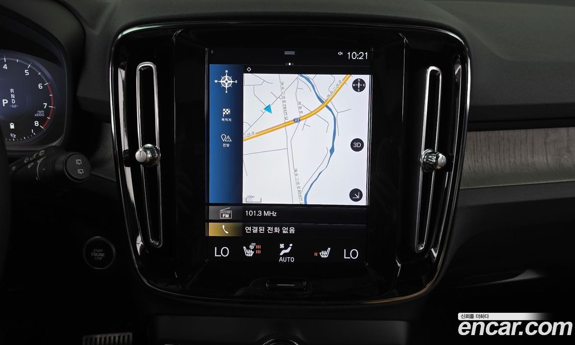 Volvo XC40 фото 13