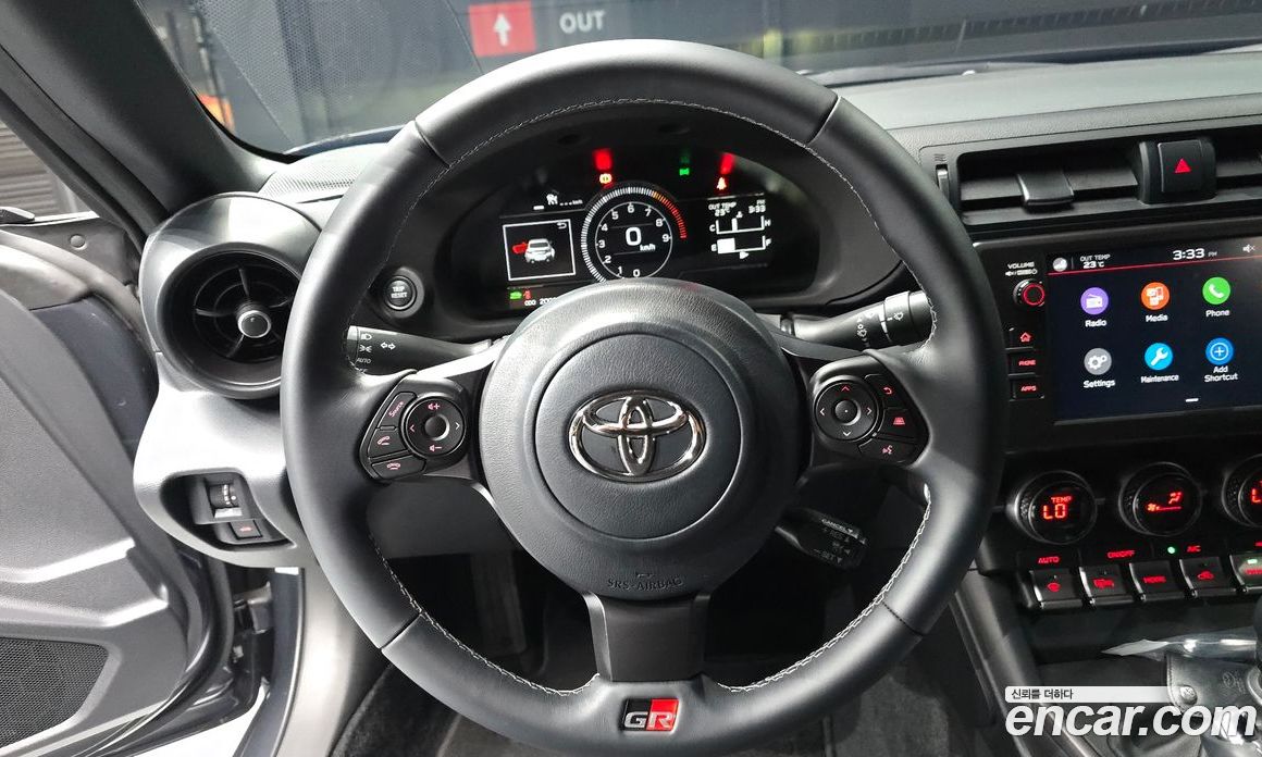 Toyota GR86 фото 12