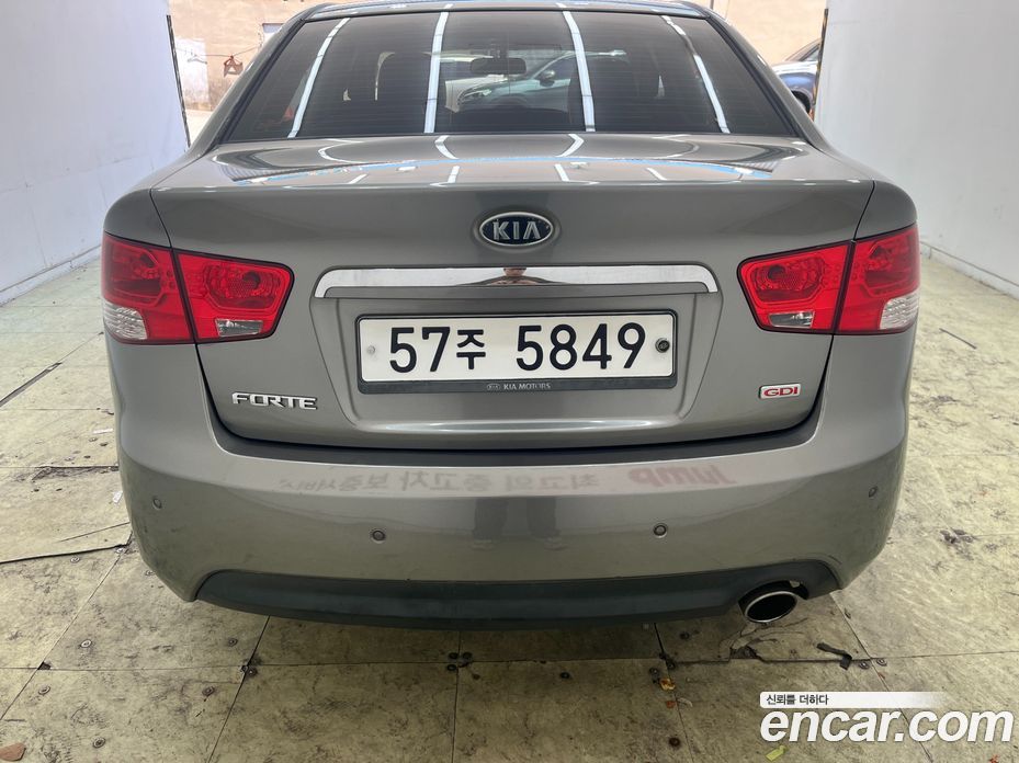 Kia Forte фото 6