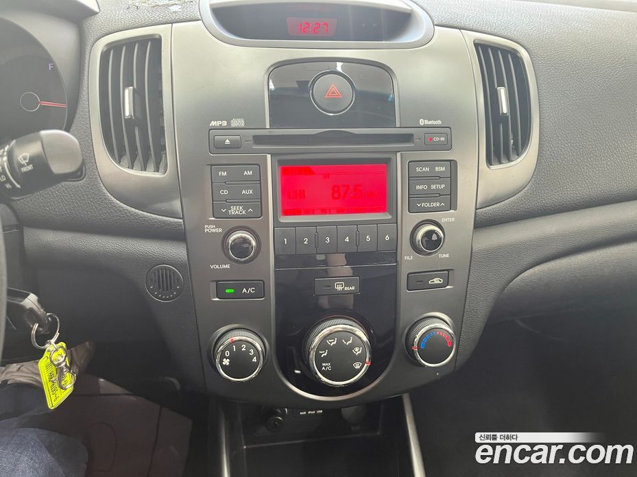 Kia Forte фото 15