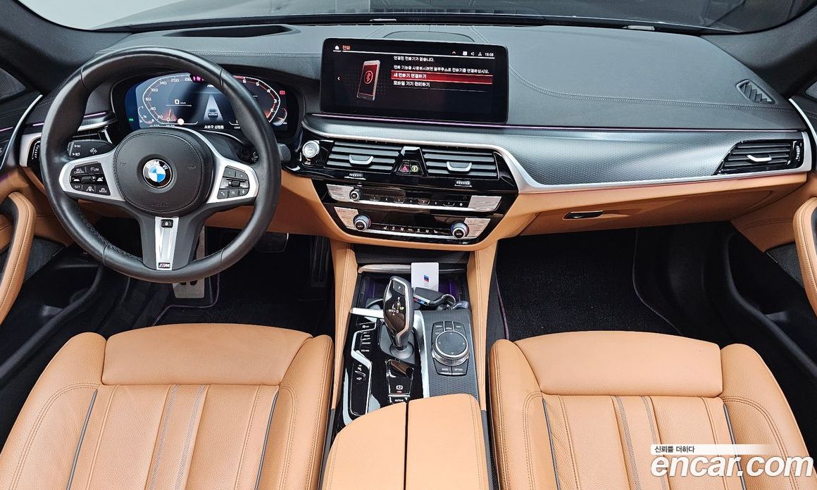 BMW 5-Series (G30) фото 7