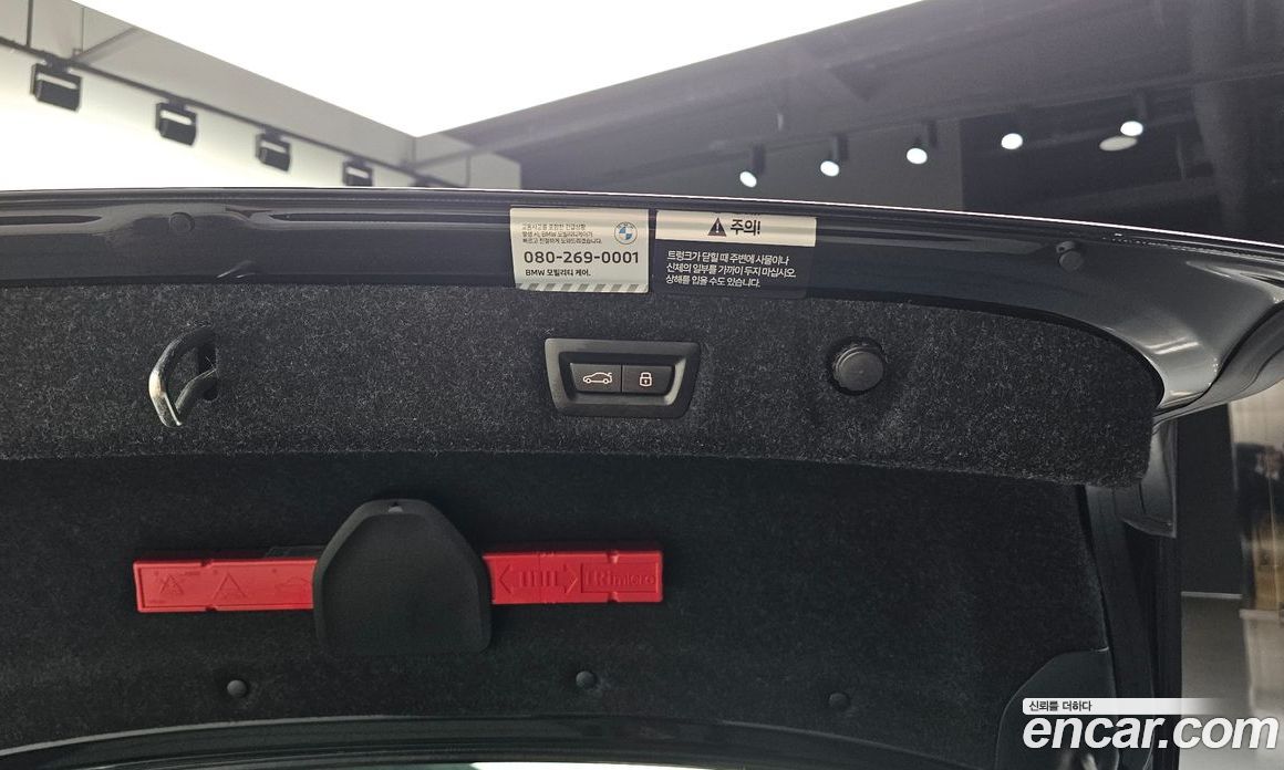 BMW 5-Series (G30) фото 31