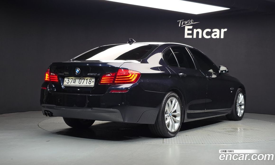 BMW 5-Series (F10) фото 2