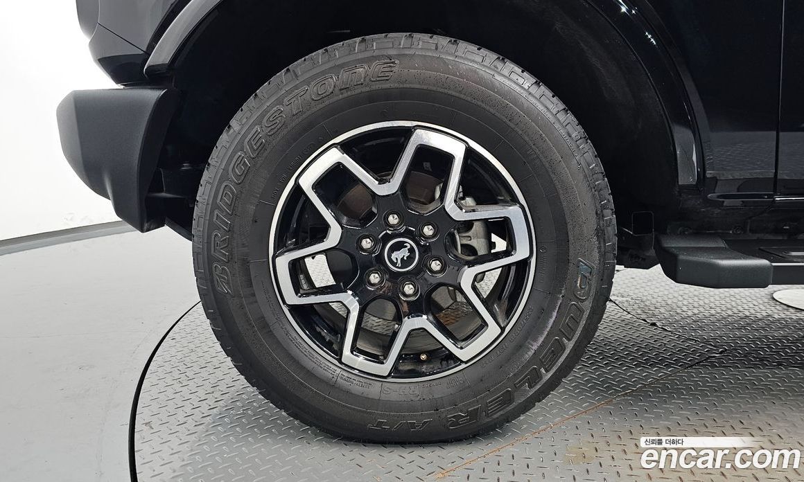 Ford Bronco 6th Gen фото 5