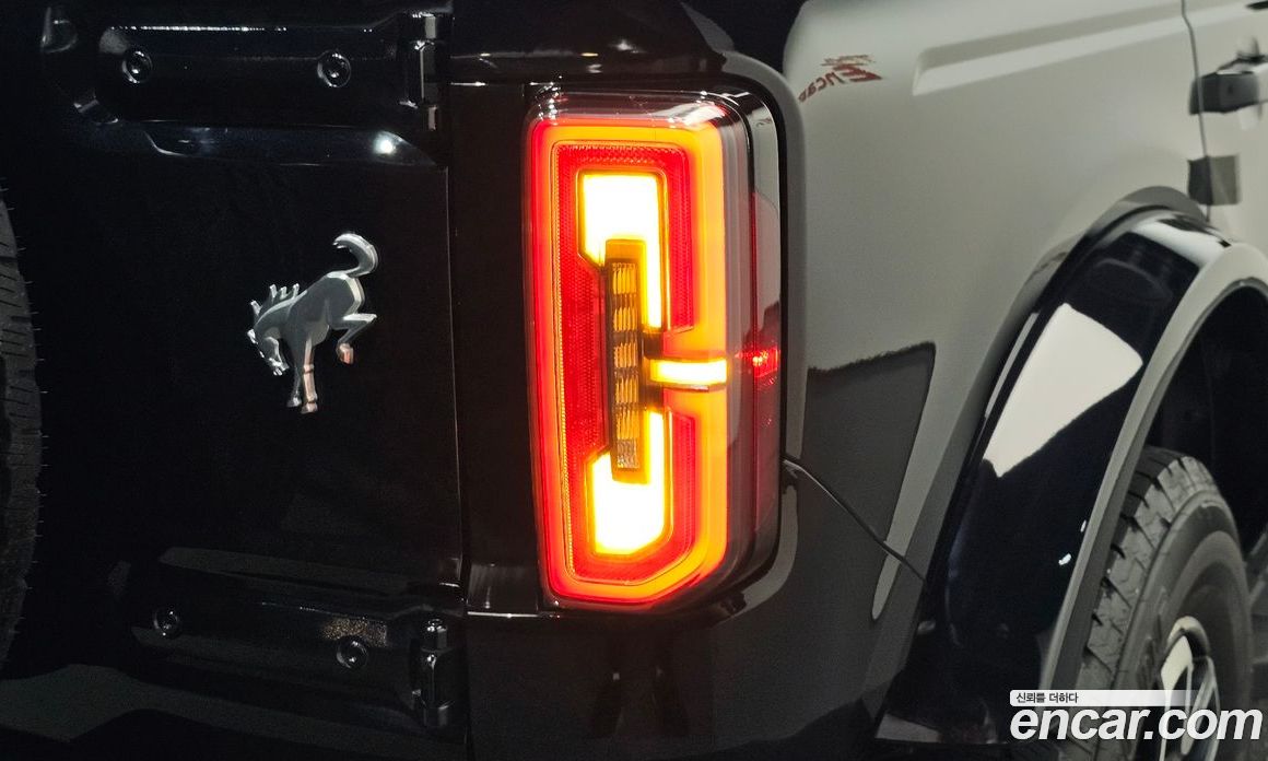 Ford Bronco 6th Gen фото 23