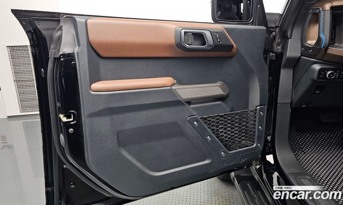 Ford Bronco 6th Gen фото 24