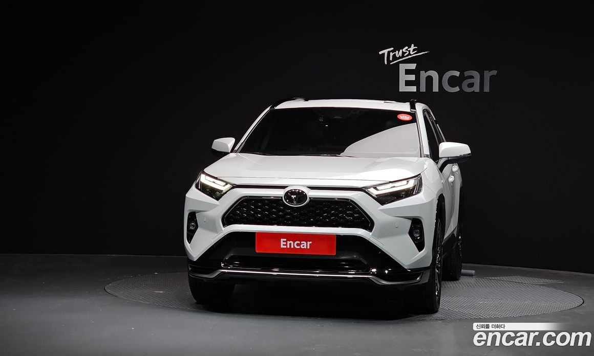 Toyota RAV4 5th Gen фото 3