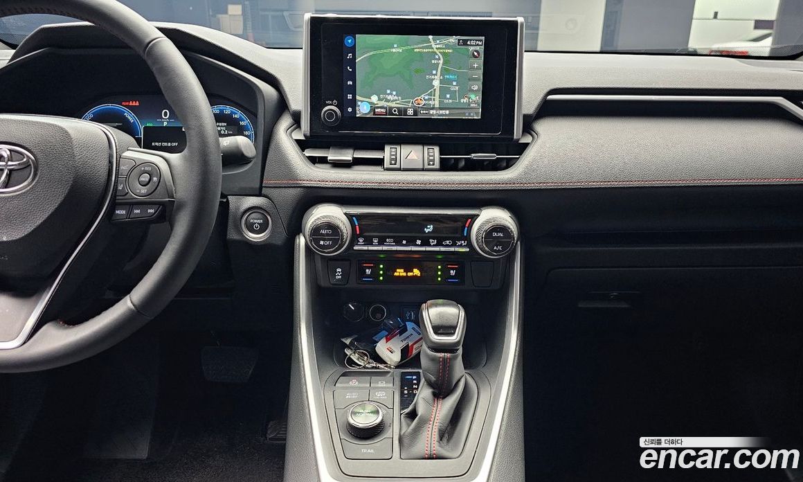 Toyota RAV4 5th Gen фото 19
