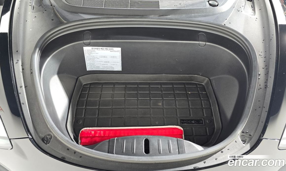 Tesla Model 3 фото 6