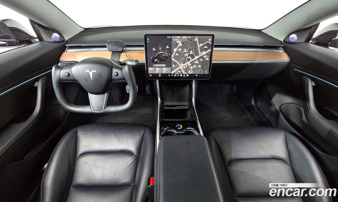 Tesla Model 3 фото 7