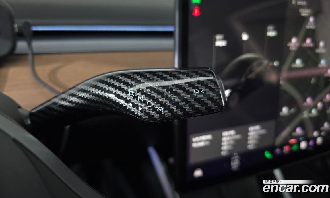 Tesla Model 3 фото 9