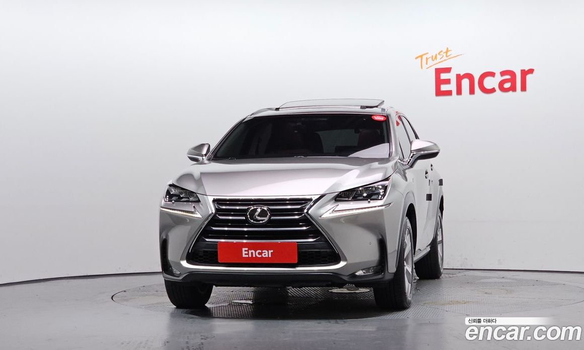 Lexus NX200t фото 3