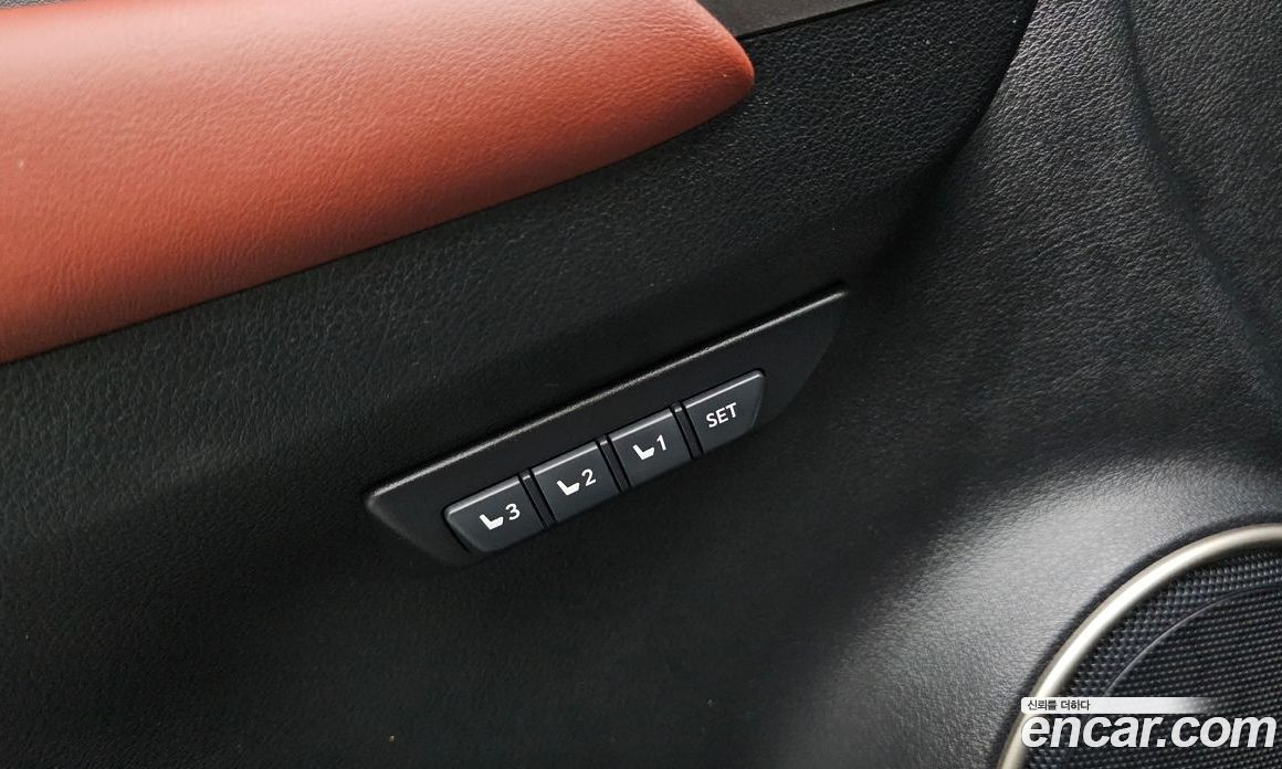 Lexus NX200t фото 18