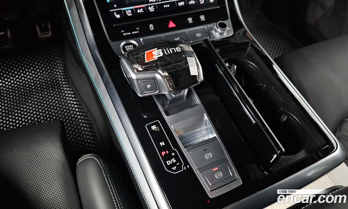 Audi Q8 (4M) фото 8