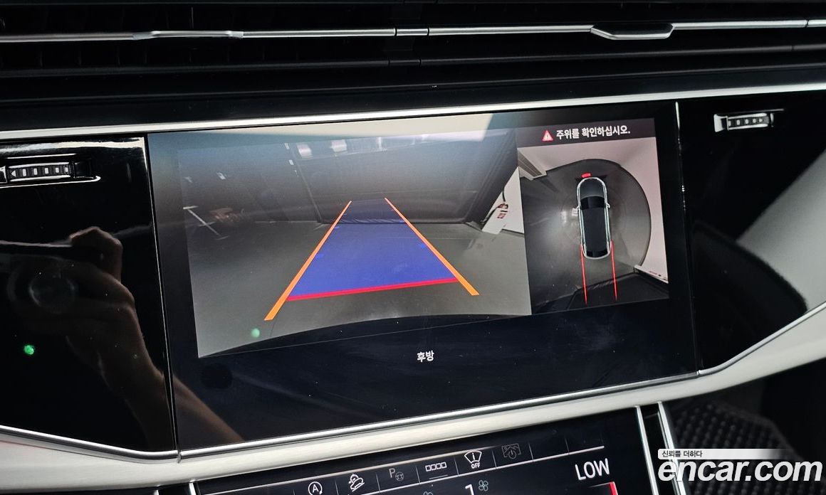 Audi Q8 (4M) фото 19