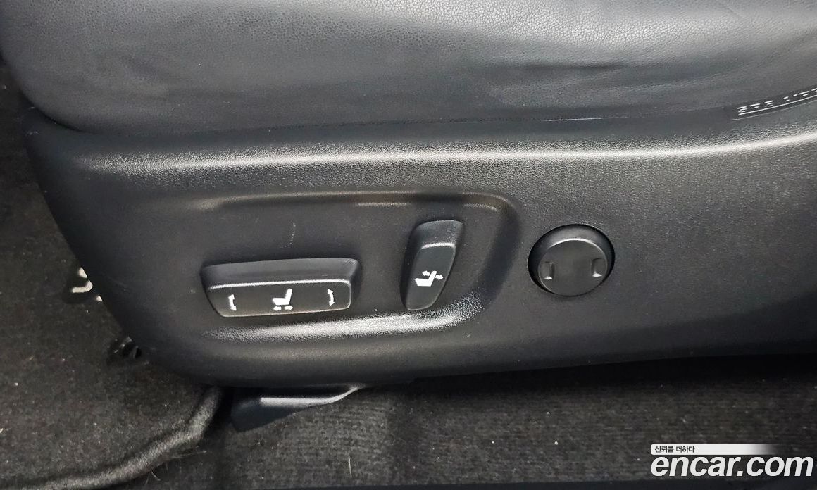 Lexus NX300h фото 26
