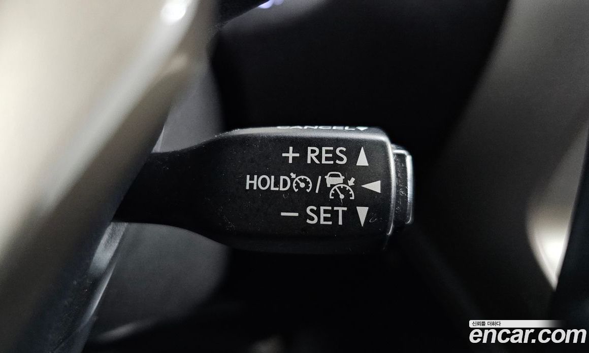 Lexus NX300h фото 29