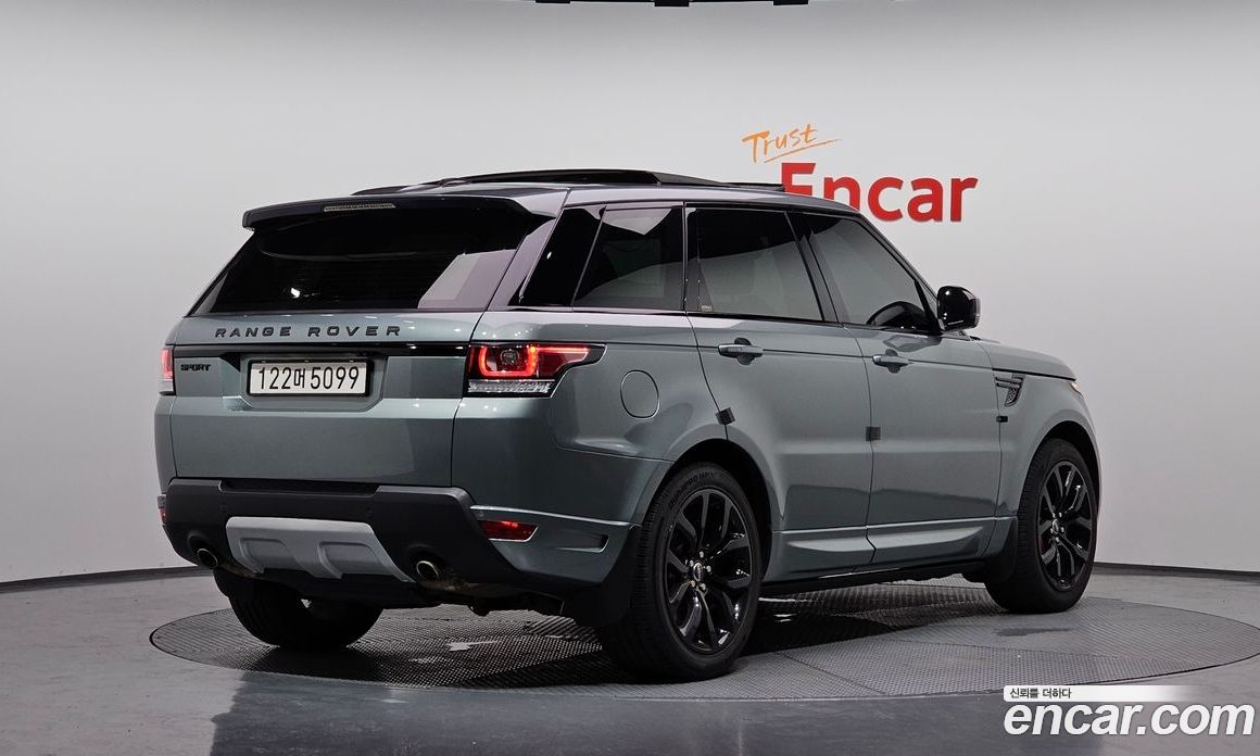 Land Rover Range Rover Sport 2nd Gen фото 2